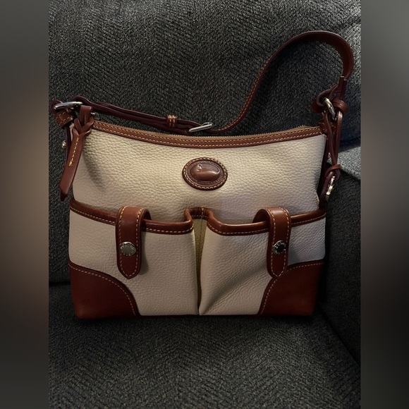 SOLD Dooney & Bourke AWL 2 crossbody letter carrier. Offers welcome! - Picture 2 of 10